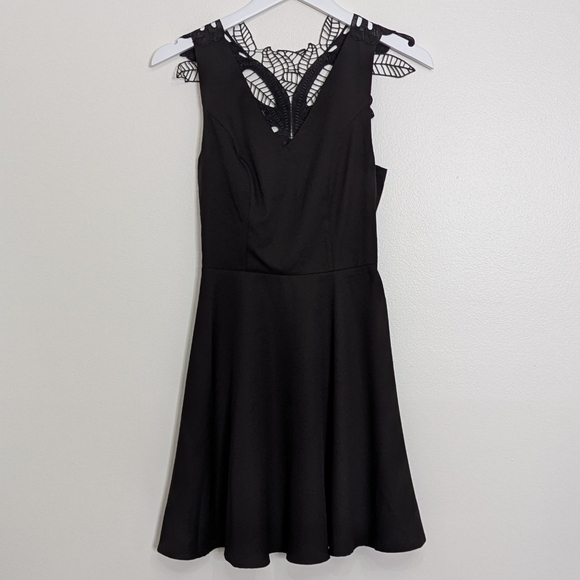 Altard State Dress XS Black Butterfly Back Cutout Sleeveless - Picture 2 of 8